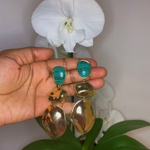 Royalty drop earring